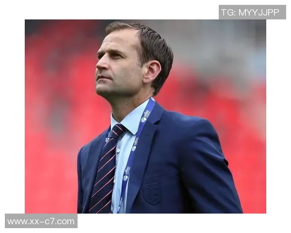 多特蒙德或将设解约金阿德耶米妻子希望其前往大都市踢球